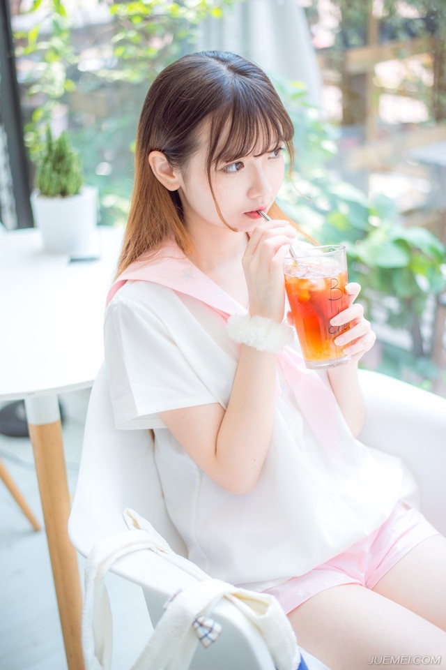 厌无事不烧香，有事上门还不烧香。无事不烧香，那是觉得自己人不要客气;有事上门不烧香，那是觉得他倒霉，你不帮他?你敢不帮他?